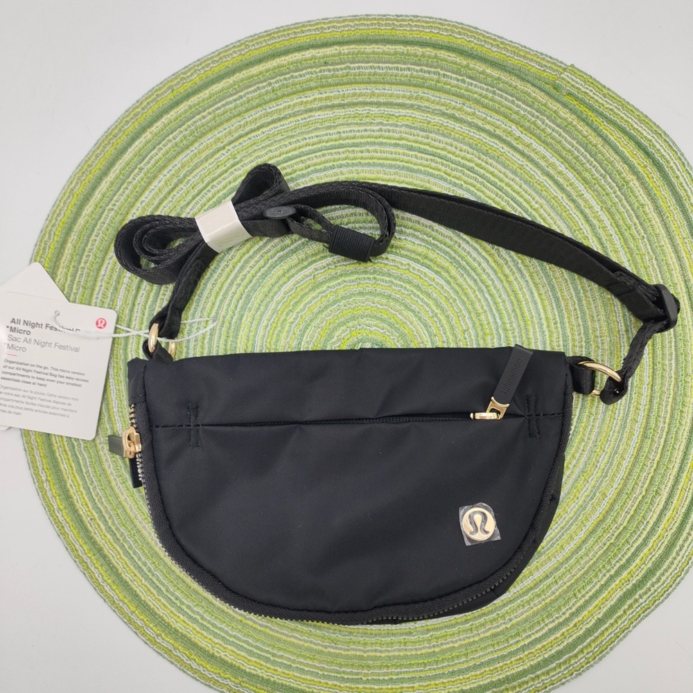 lululemon athletica All Night Festival Bag 2L • Black/Gold • New